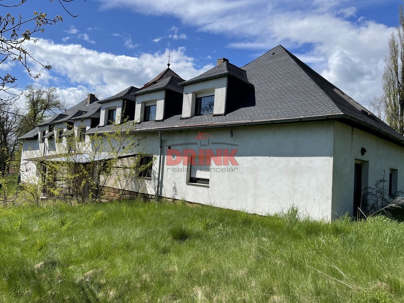 Prodej dům - Lobeč, 390 m²