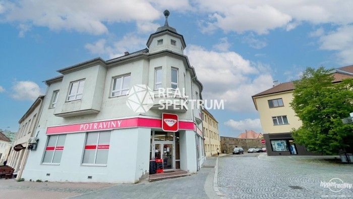 Prodej restaurace - náměstí Obránců míru, Vyškov-Město, 1 400 m²