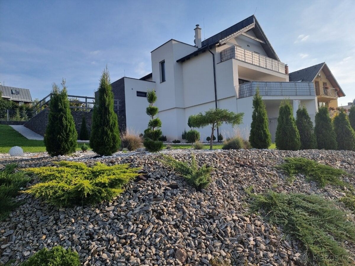 Prodej dům - Trutnov, 541 01, 224 m²