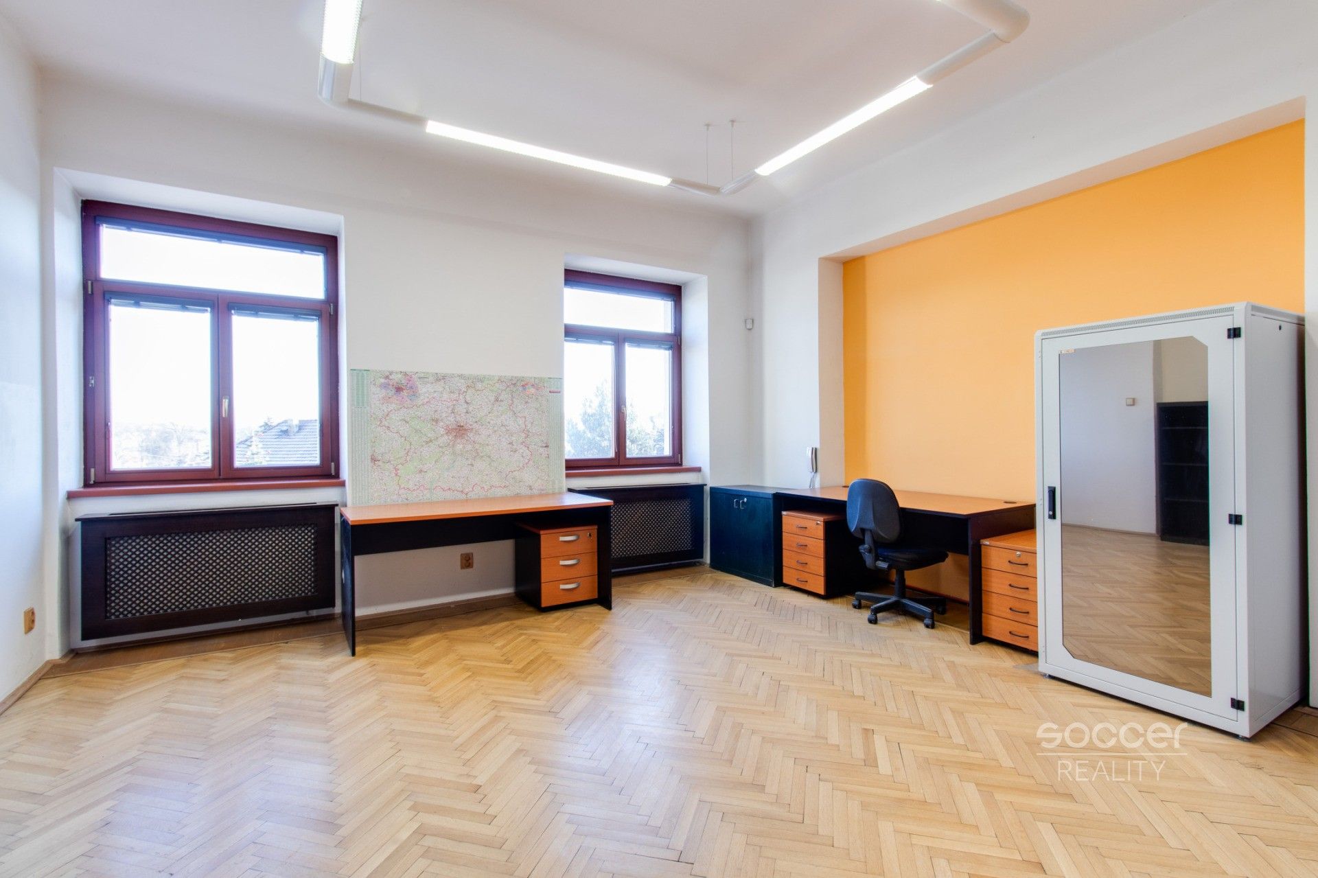 Kanceláře, Zápy, 44 m²