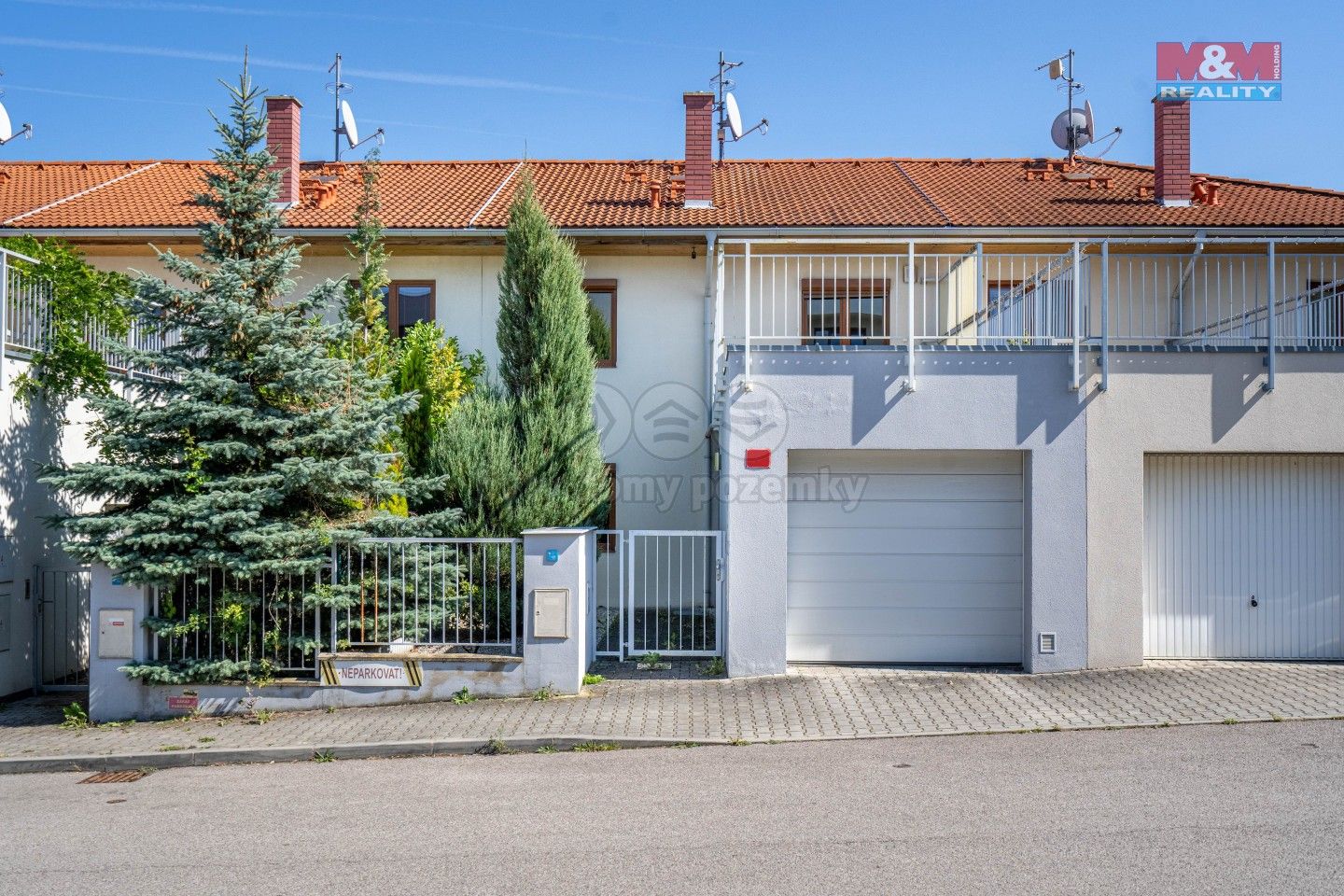 Rodinné domy, Lomená, Zbuzany, 162 m²
