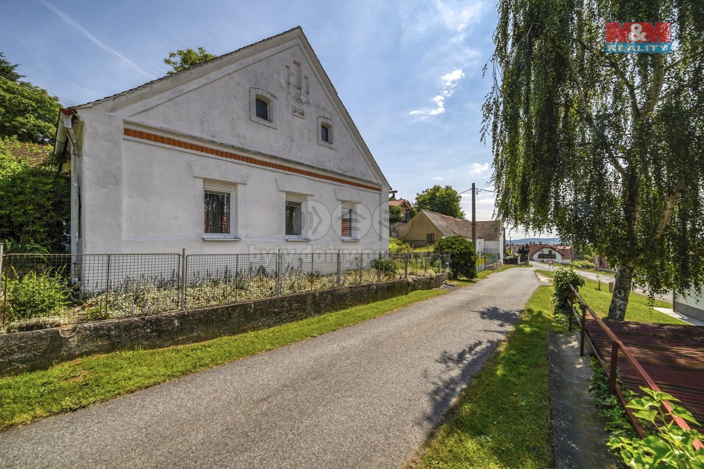 Rodinné domy, Břežany, 180 m²