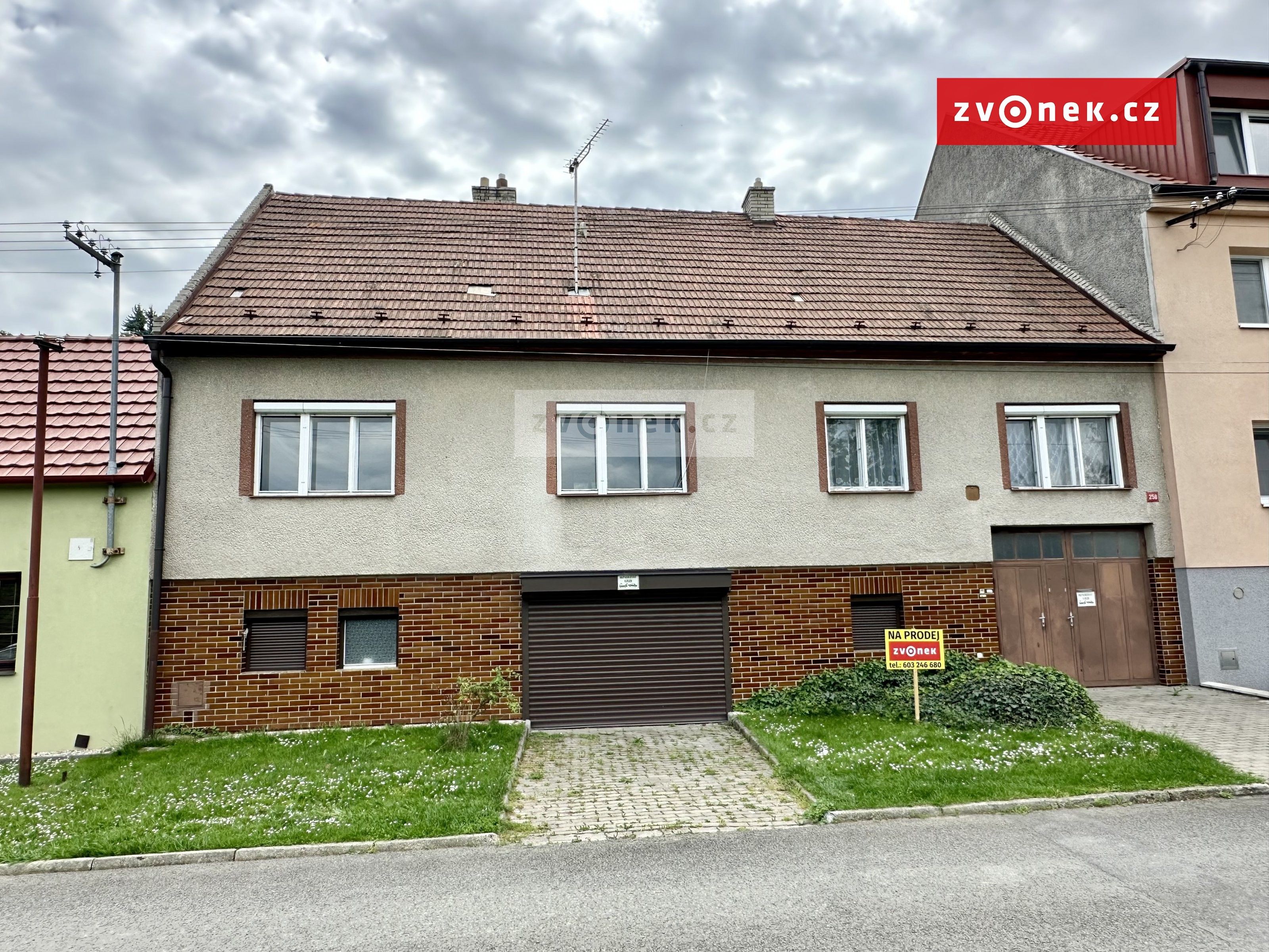 Prodej dům - U Cihelny, Uherské Hradiště, 350 m²