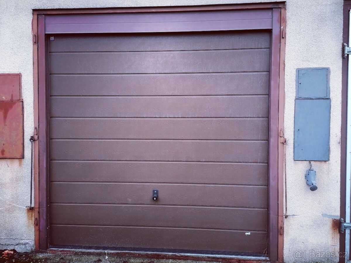 Prodej garáž - Hlinsko v Čechách, 539 01, 19 m²