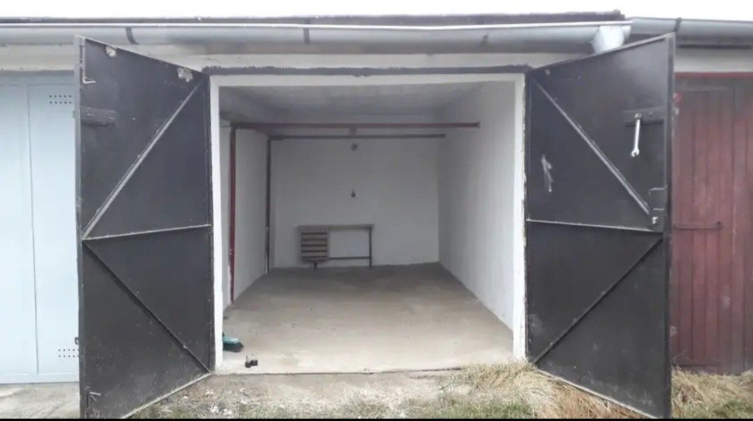 Pronájem garáž - České Budějovice, 370 01, 17 m²
