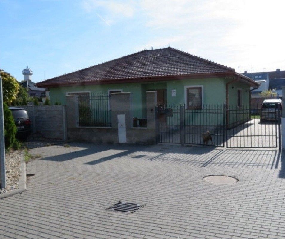Rodinné domy, Kobzíkova, Břeclav, 100 m²