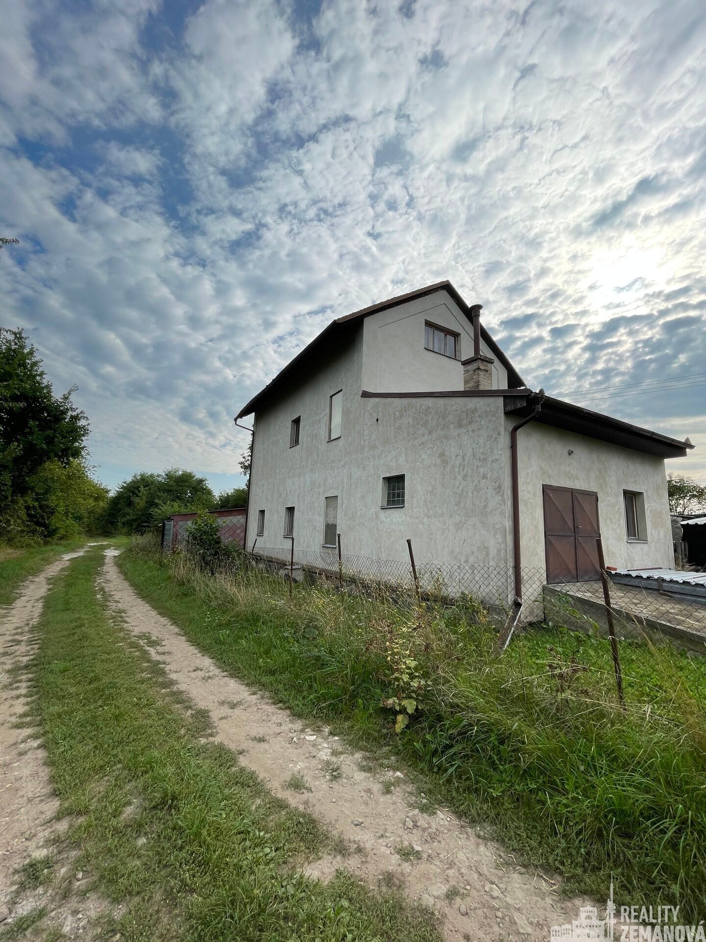 Prodej rodinný dům - Močovice, 985 m²