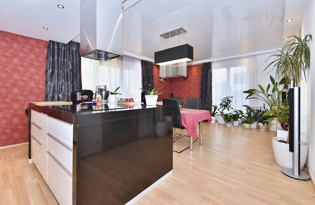 Prodej byt 4+kk - Sazovicka , 188 m²