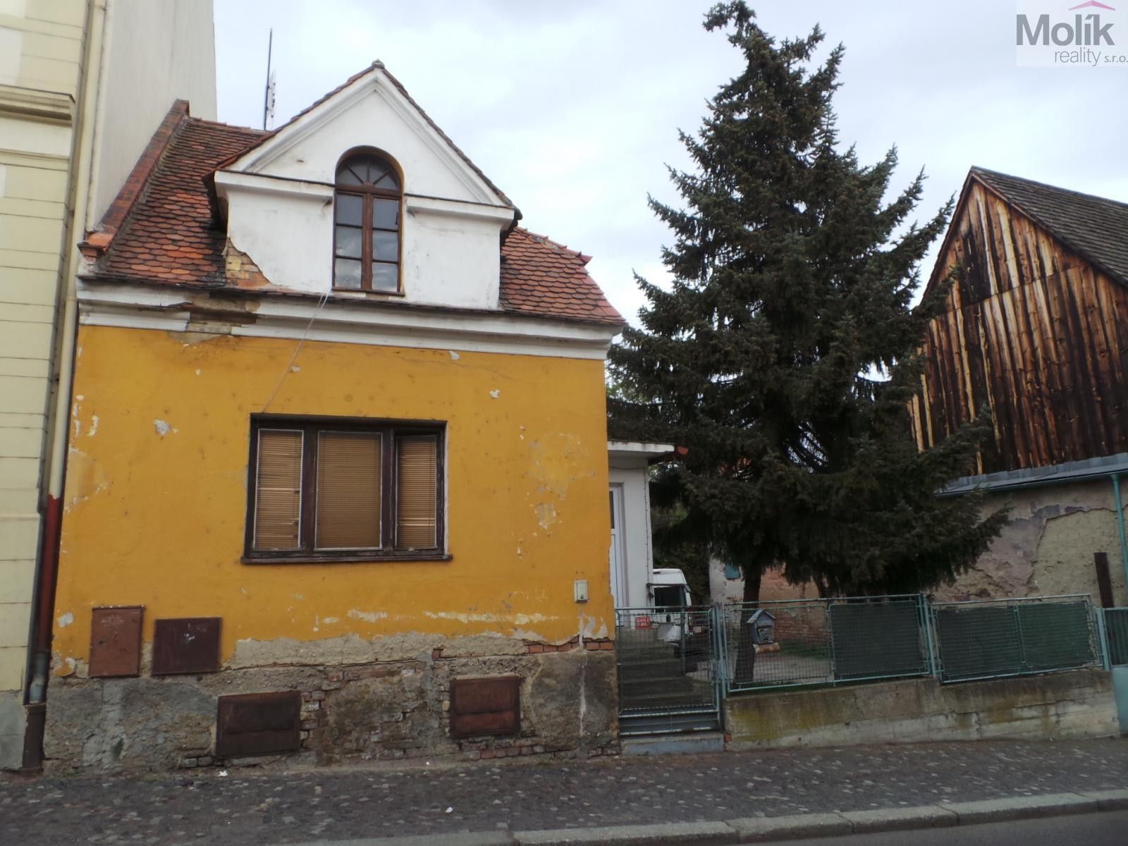Rodinné domy, Pod Střelnicí, Žatec, 87 m²