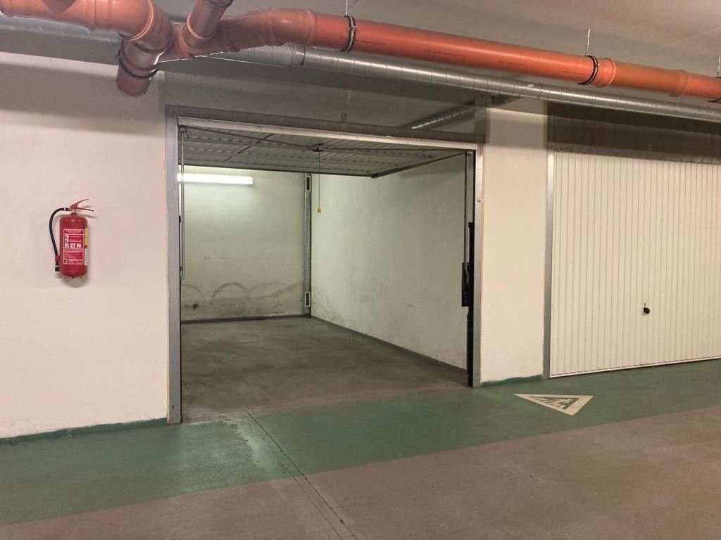 Pronájem garáž - Praha, 163 00, 16 m²