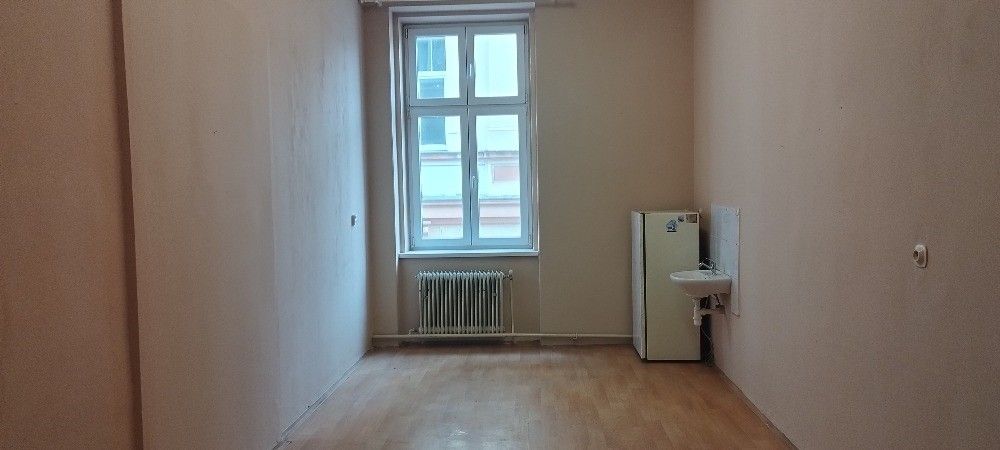 Pronájem kancelář - Ústí nad Labem, 400 01, 18 m²