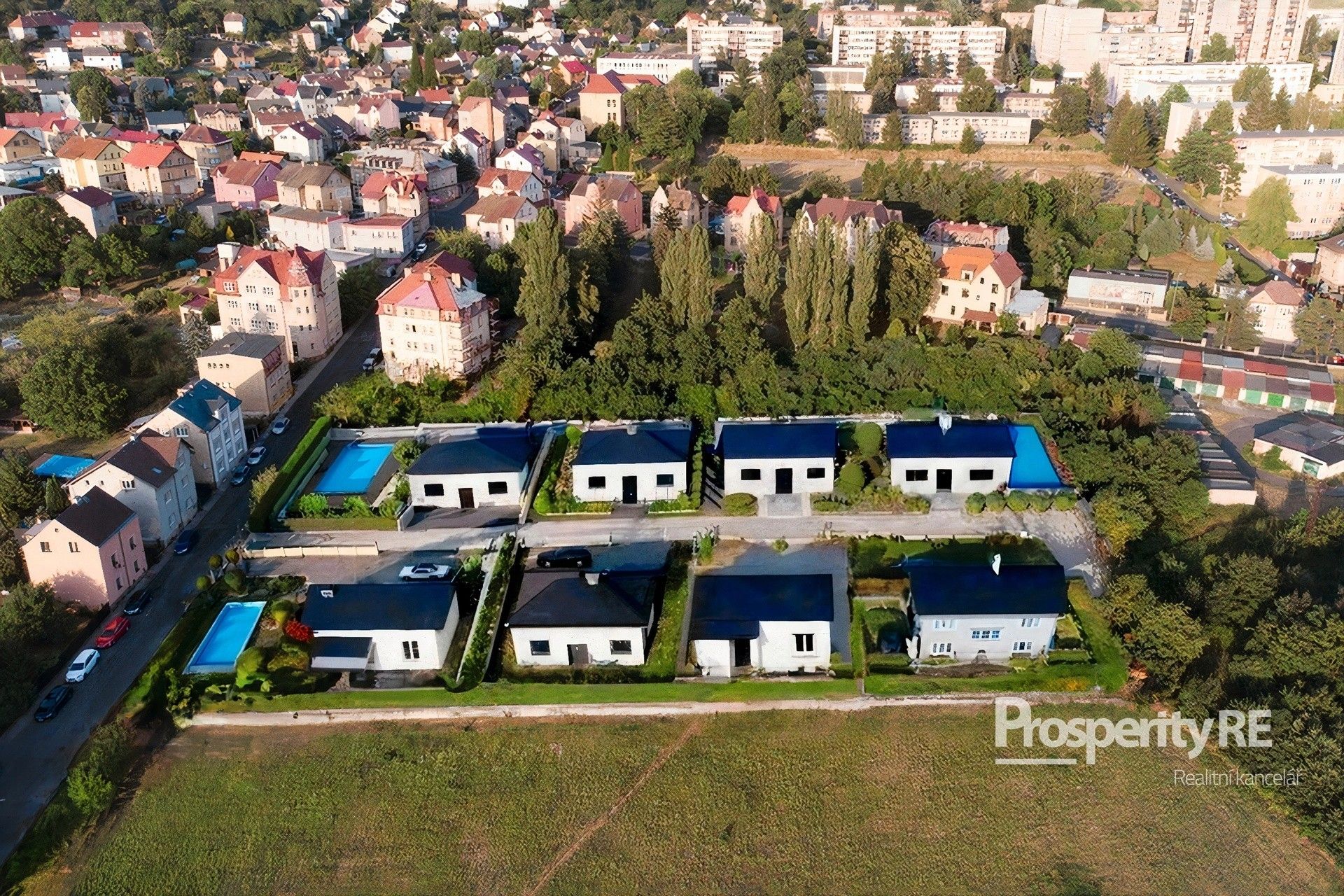 Pozemky pro bydlení, Děčín Xxxii-Boletice nad Labem, Česko, 10 000 m²
