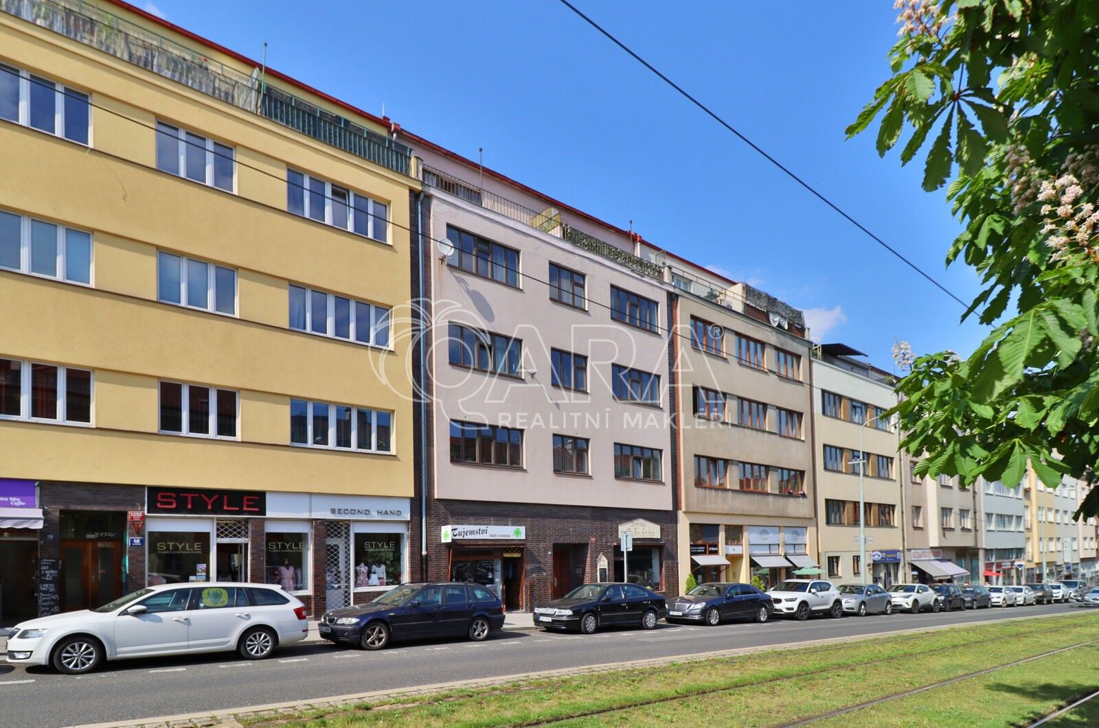 Obchodní prostory, Bělohorská, Praha, 34 m²