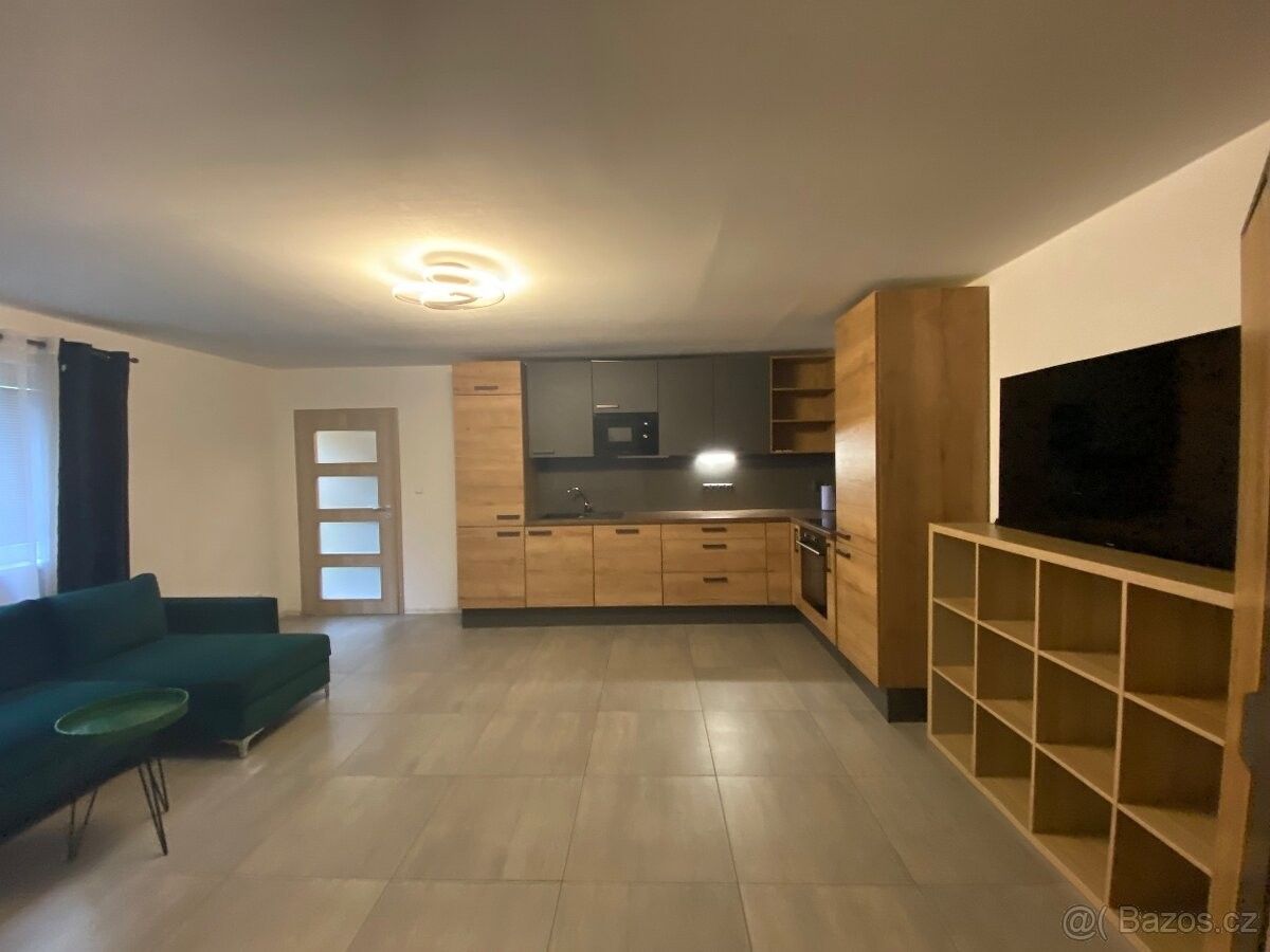 Pronájem byt 2+kk - Praha, 182 00, 50 m²