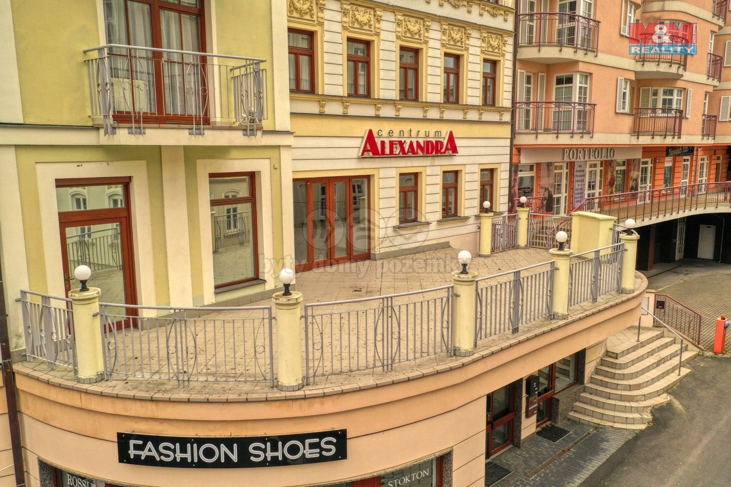 Pronájem obchodní prostory - Zámecký vrch, Karlovy Vary, 365 m²