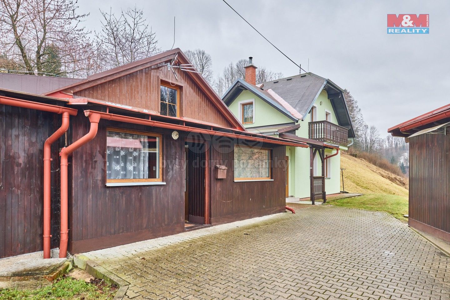 Rodinné domy, Dolní Dvůr, 148 m²
