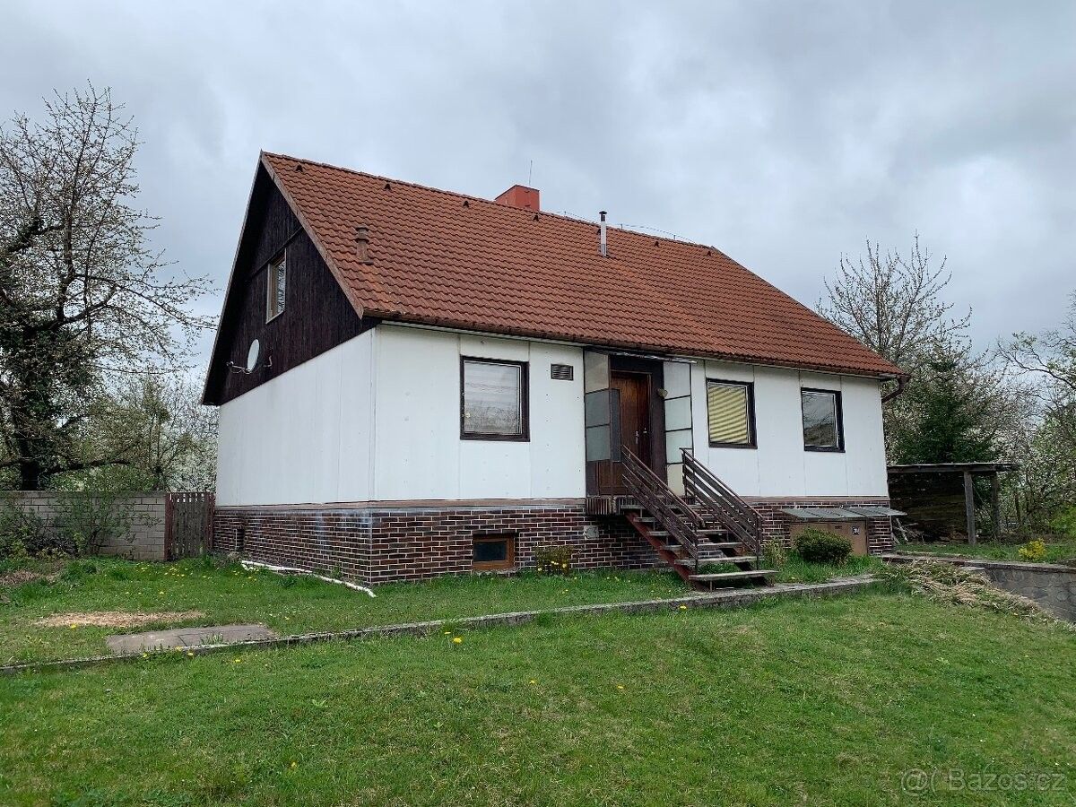 Prodej dům - Loukov, 768 75, 240 m²
