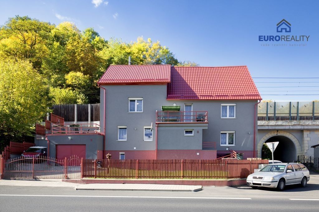 Prodej rodinný dům - Dobkovice, 273 m²