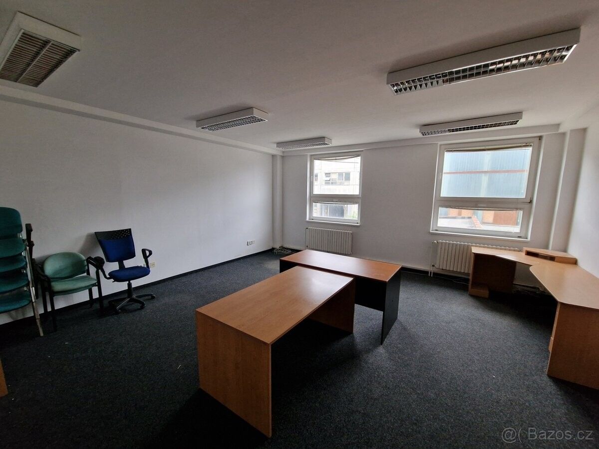 Kanceláře, Jihlava, 586 01, 36 m²