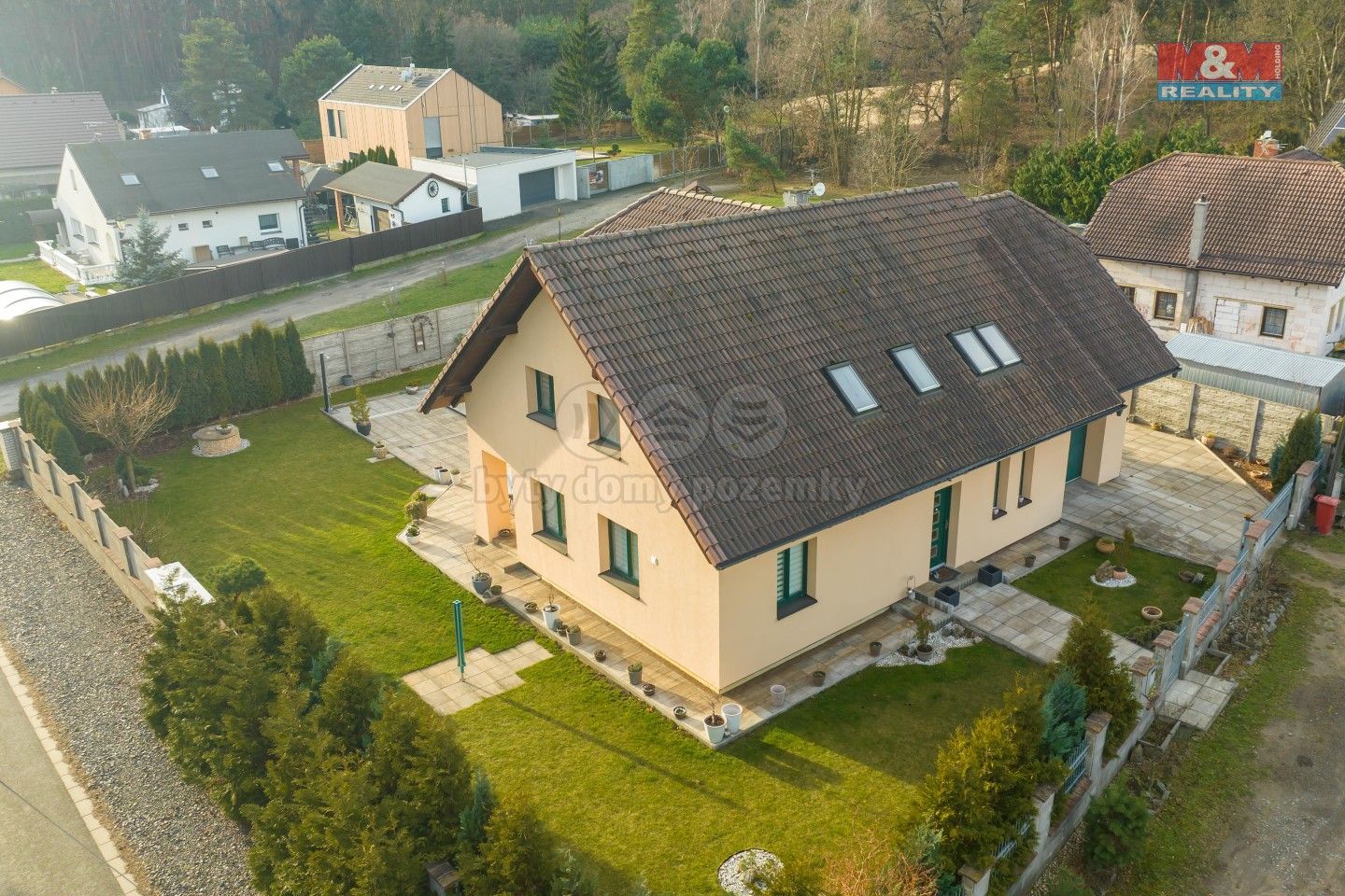 Prodej rodinný dům - Písty, 201 m²