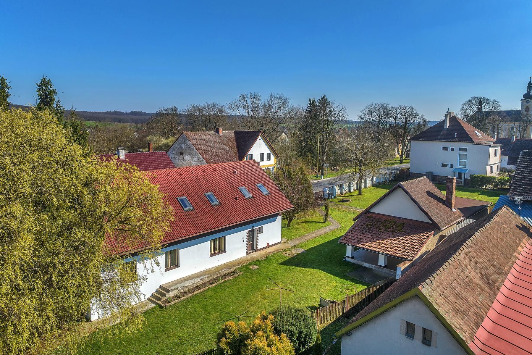 Prodej dům - Chroustov, 192 m²