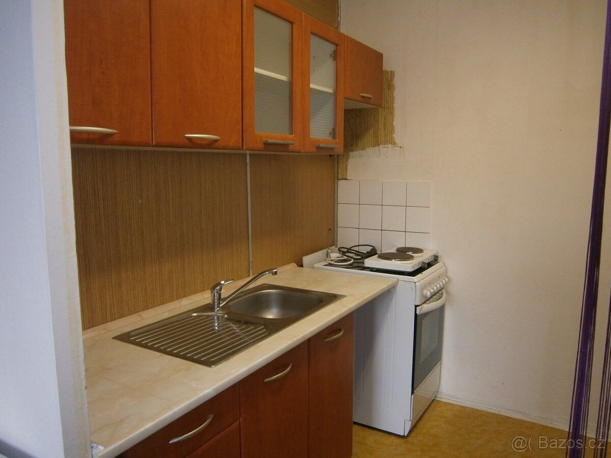 Pronájem byt 1+kk - Praha, 148 00, 34 m²
