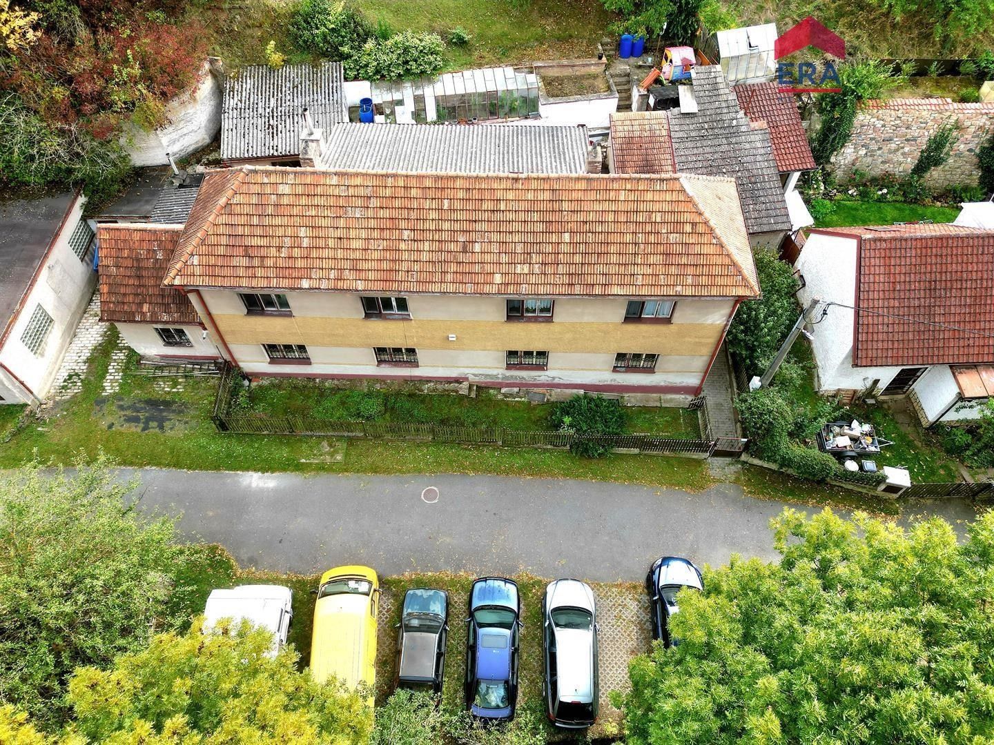 Prodej dům - Suchomasty, 272 m²