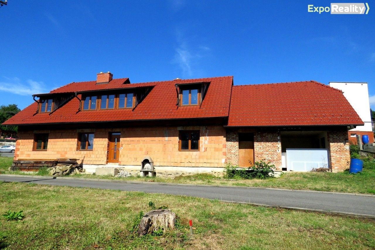 Prodej rodinný dům - Veselá, 320 m²