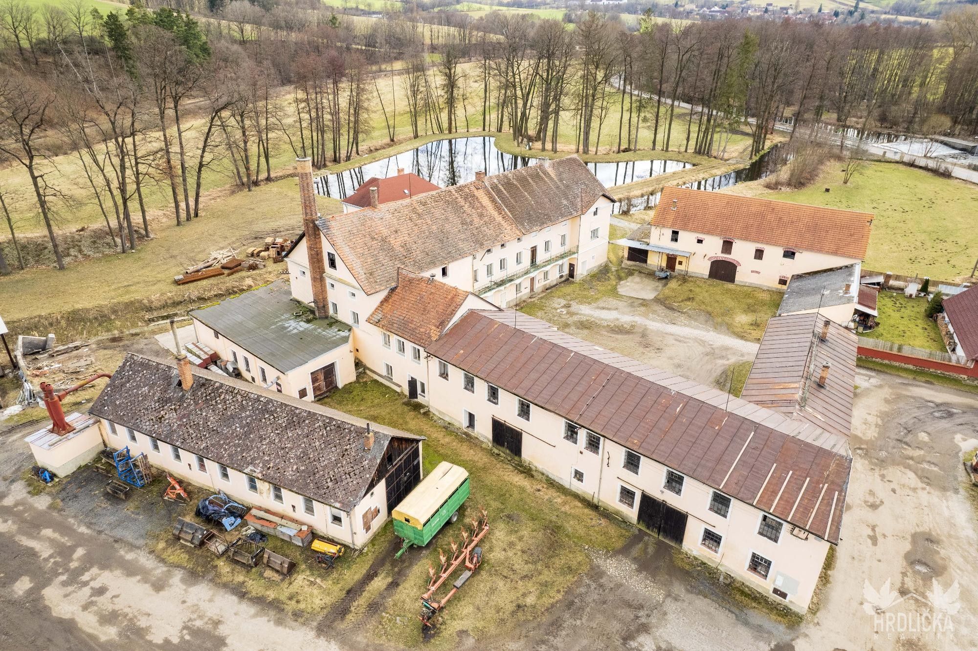 Prodej zemědělský objekt - Nišovice, 750 m²