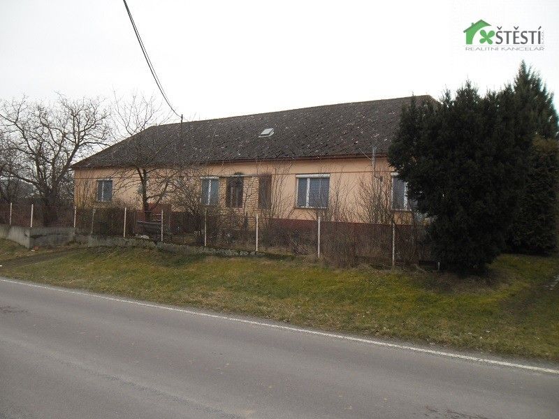 Prodej rodinný dům - Bačice, 400 m²