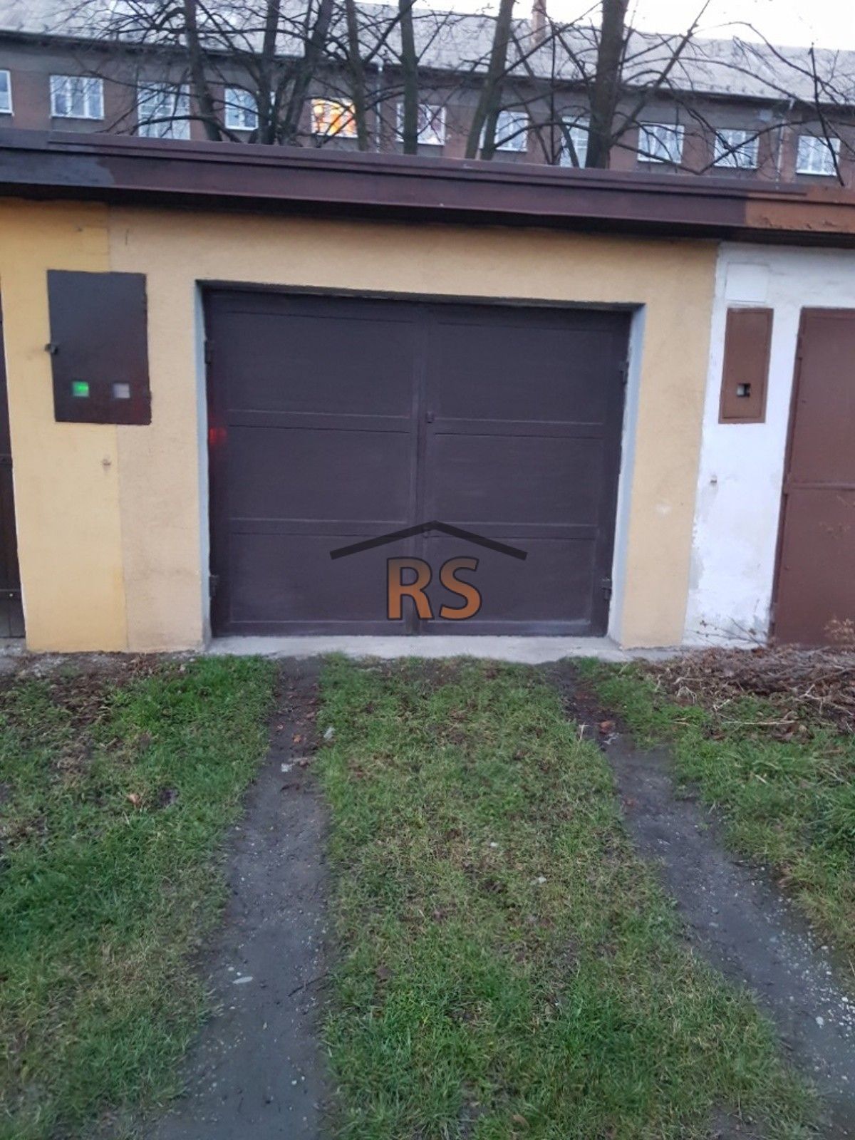 Prodej garáž - Jaroslava Vrchlického, Karviná, 25 m²