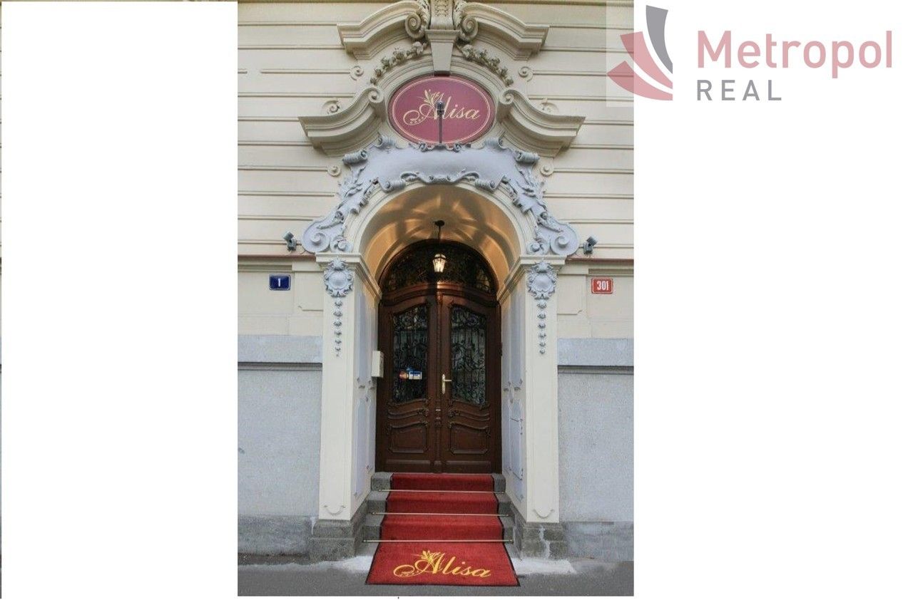 Ubytovací zařízení, Mariánskolázeňská, Karlovy Vary, 650 m²
