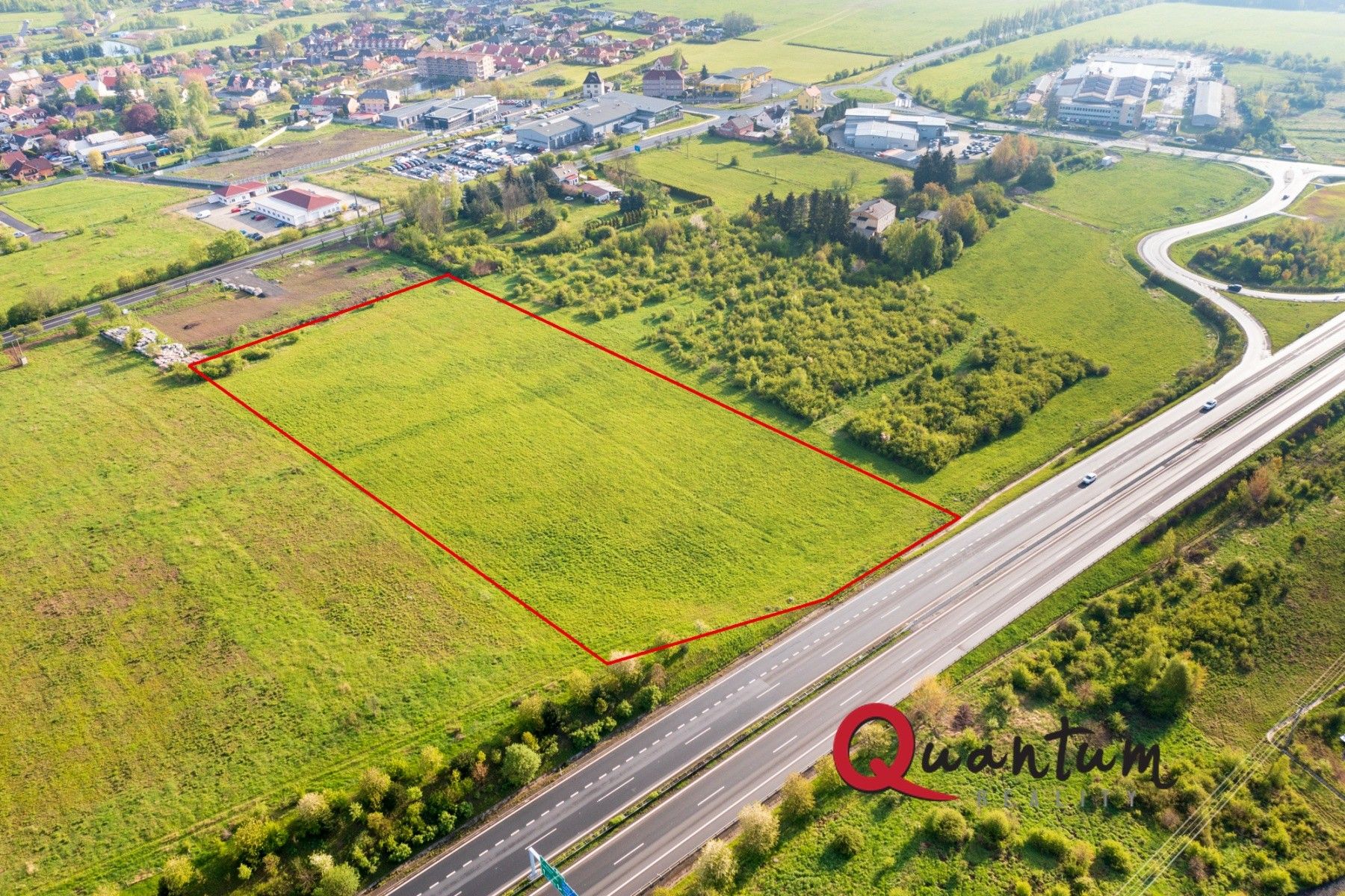 Prodej komerční pozemek - Jenišov, 18 368 m²