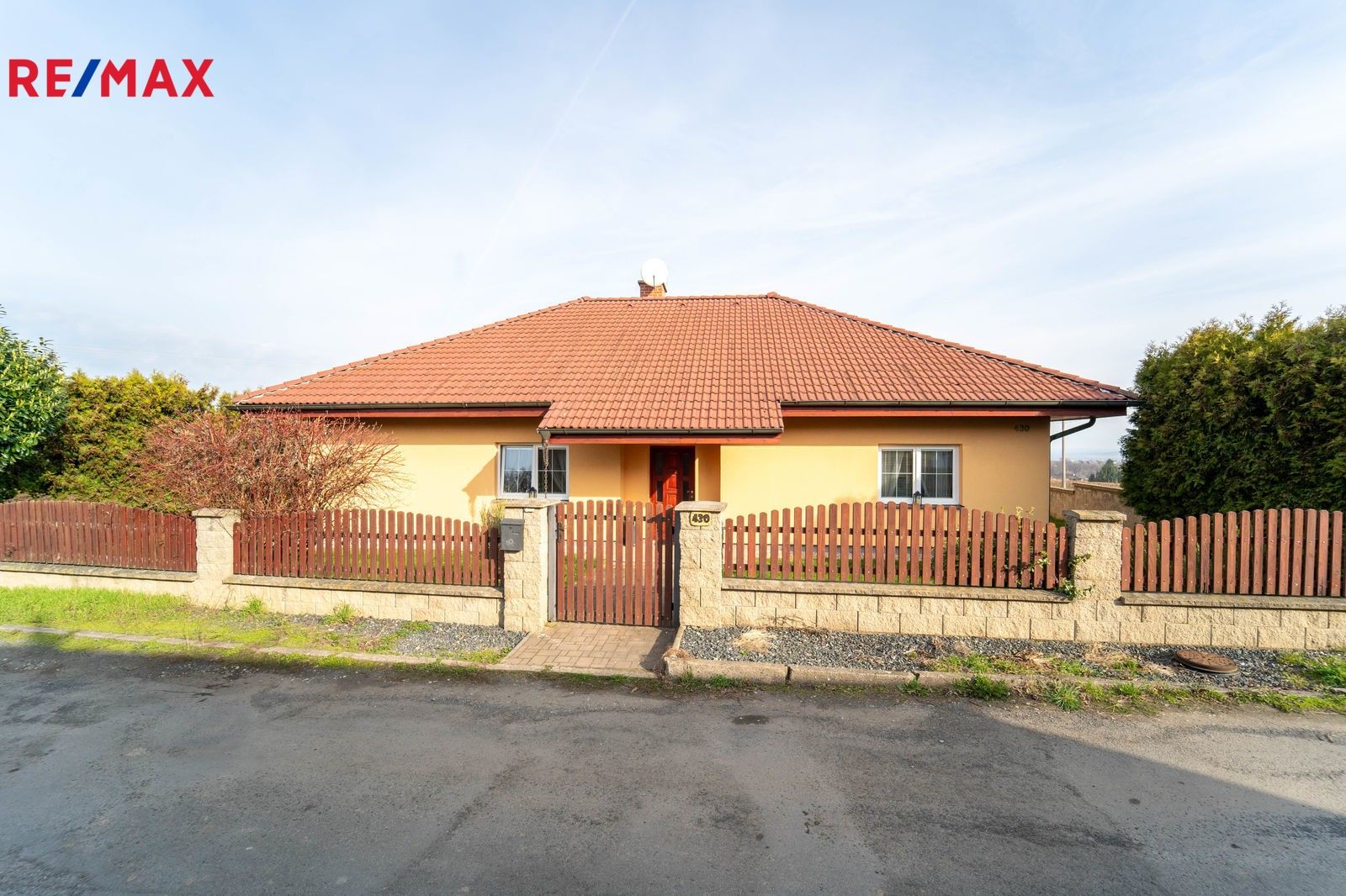 Prodej dům - Sadová, Červené Pečky, 146 m²