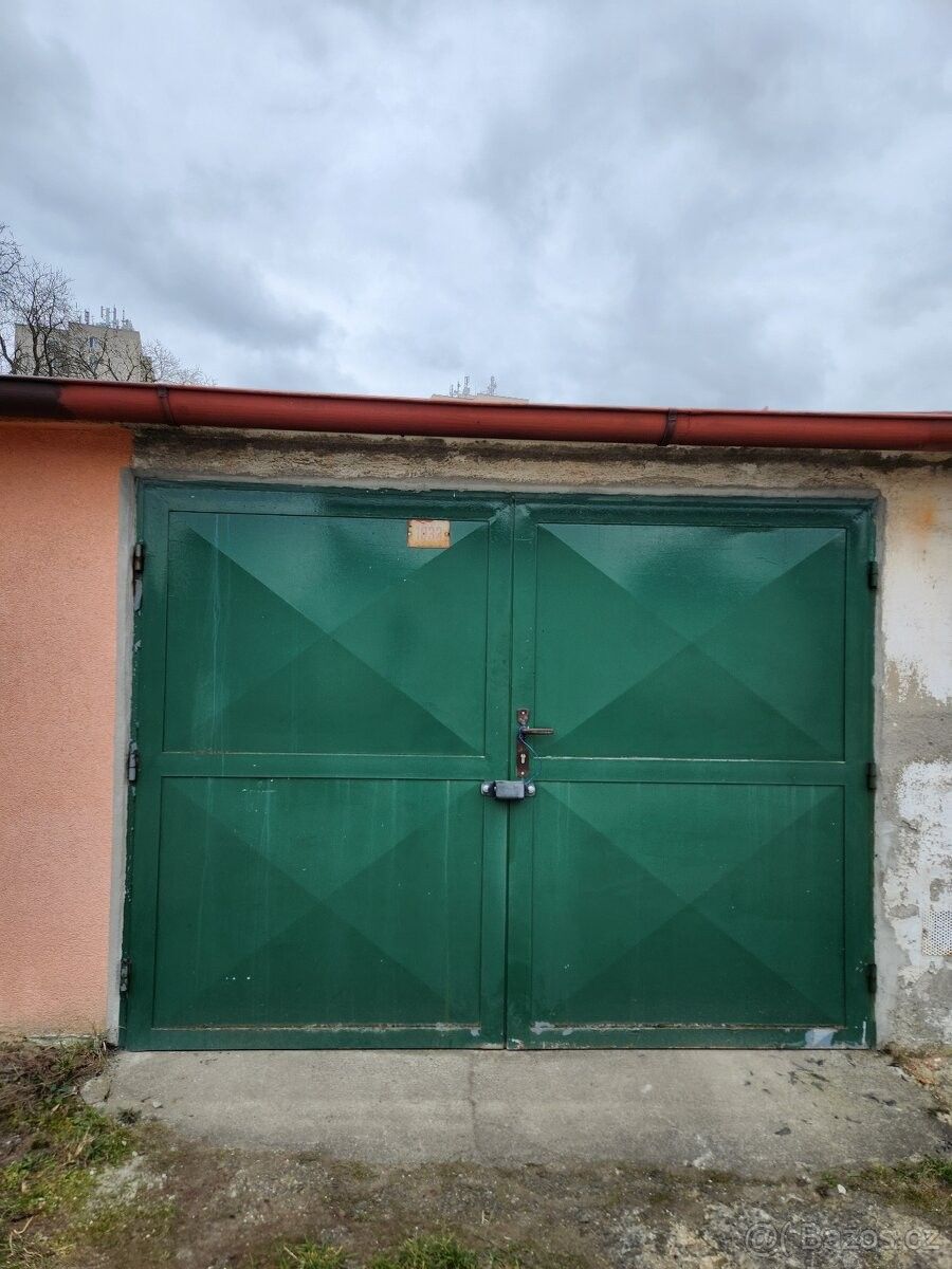 Prodej garáž - Karlovy Vary, 360 10, 22 m²