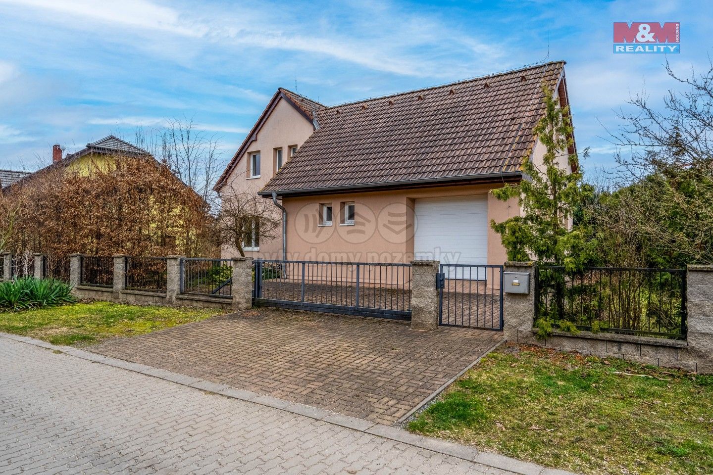Rodinné domy, Matěje Koštíře, Čelákovice, 215 m²