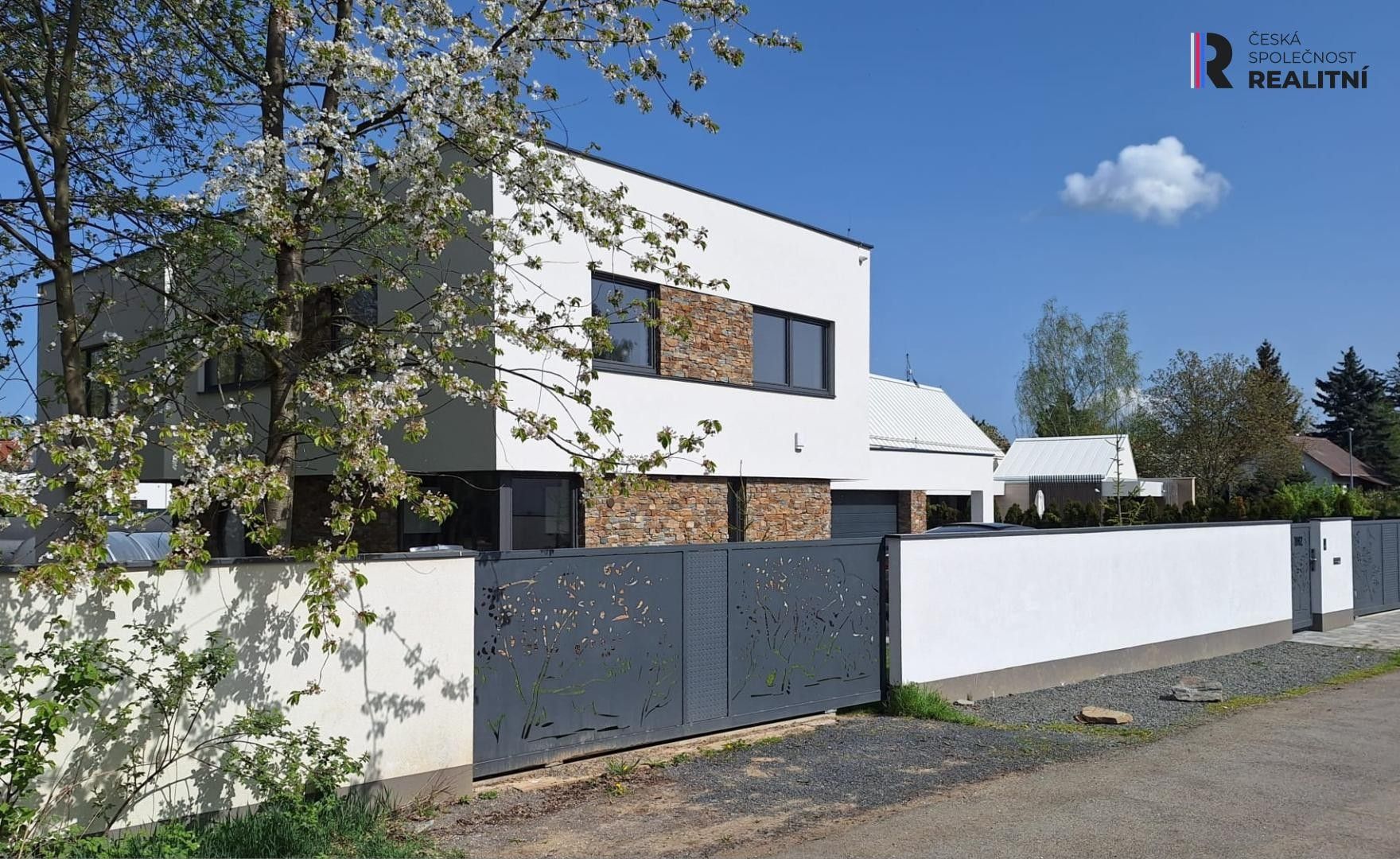 Prodej dům - Česko, 267 m²