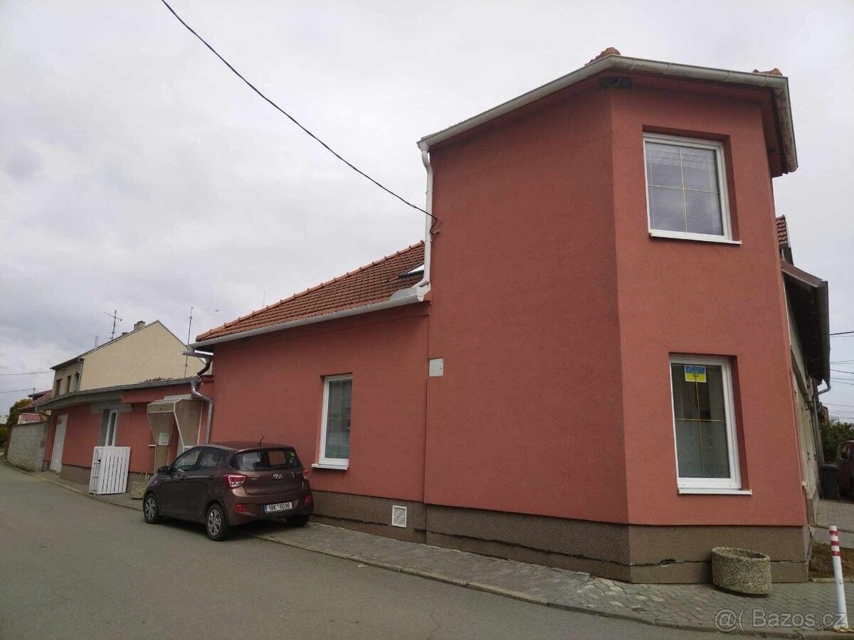 Prodej dům - Šlapanice u Brna, 664 51, 105 m²