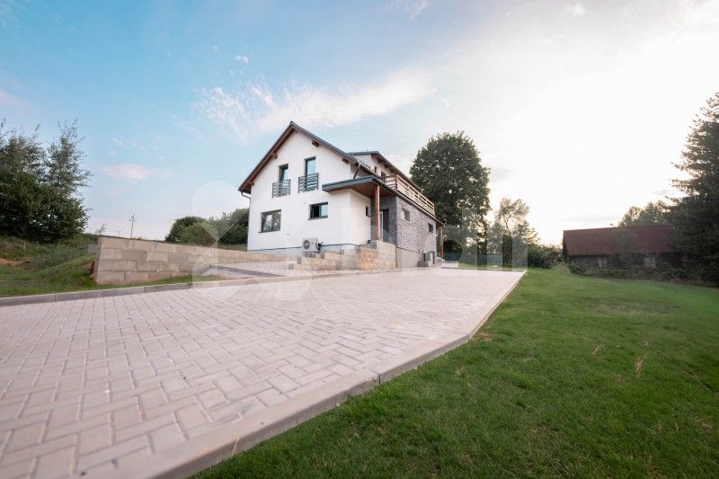 Prodej dům - Chotěvice, 134 m²