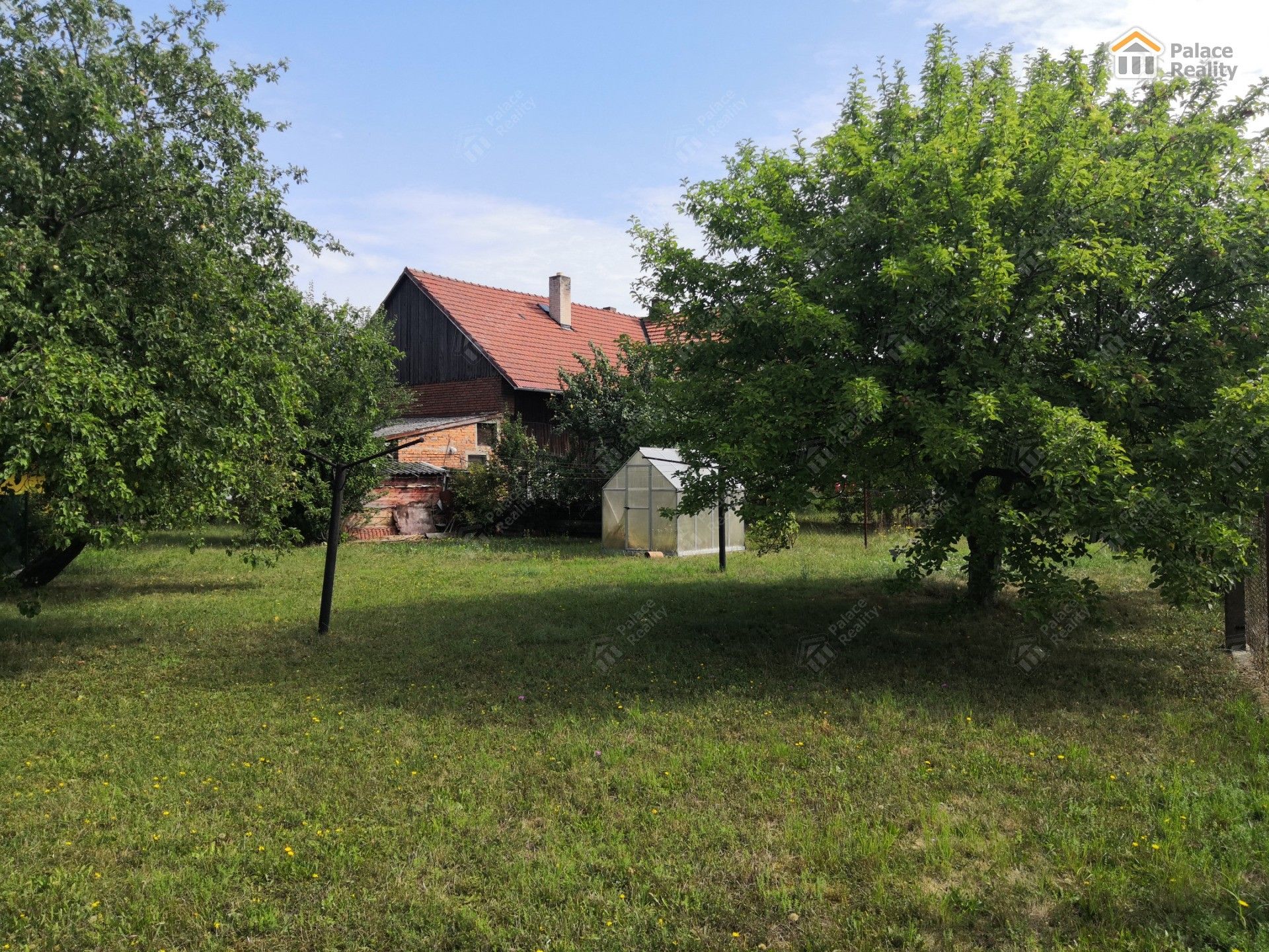 Prodej pozemek pro bydlení - Nerudova, České Meziříčí, 722 m²