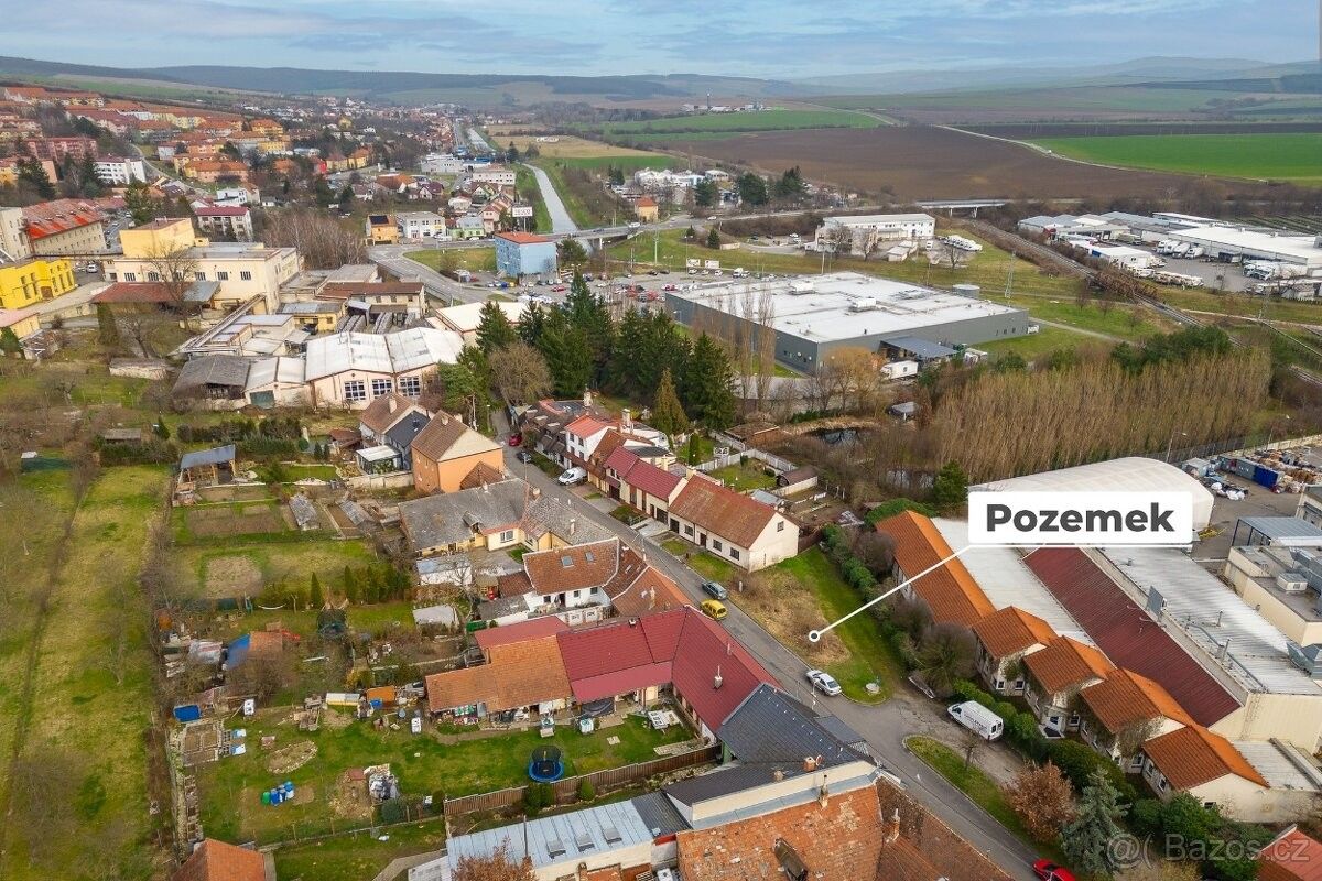 Prodej pozemek pro bydlení - Uherský Brod, 688 01, 242 m²