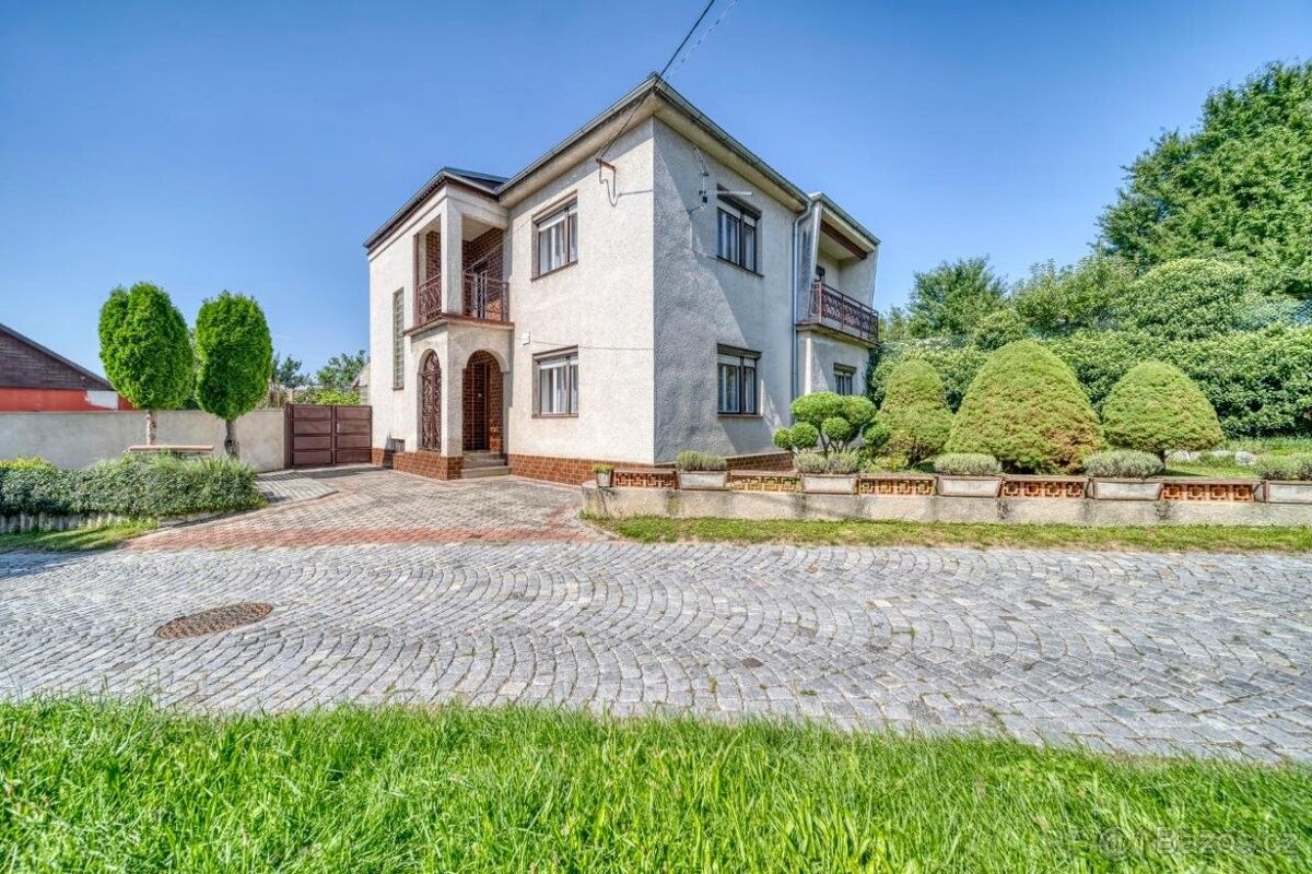 Prodej dům - Zlechov, 687 10, 783 m²