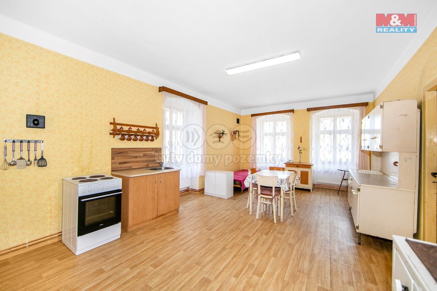 Prodej chalupa - Jarov, 239 m²