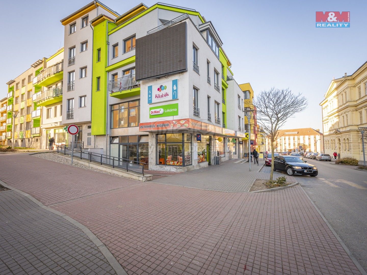 Pronájem obchodní prostory - Komenského, Vlašim, 159 m²