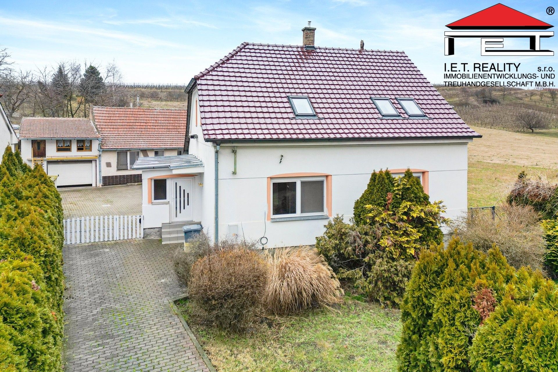 Prodej rodinný dům - Čejč, 180 m²