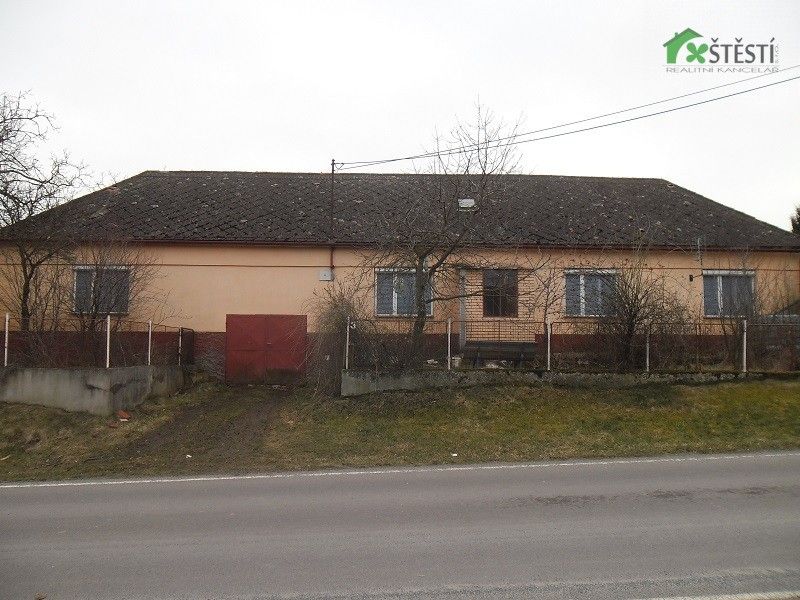 Prodej rodinný dům - Bačice, 400 m²