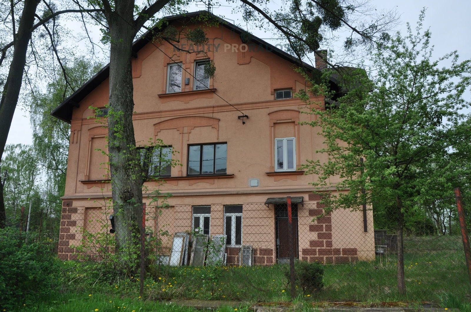 Vily, Ostravská, Orlová, 461 m²