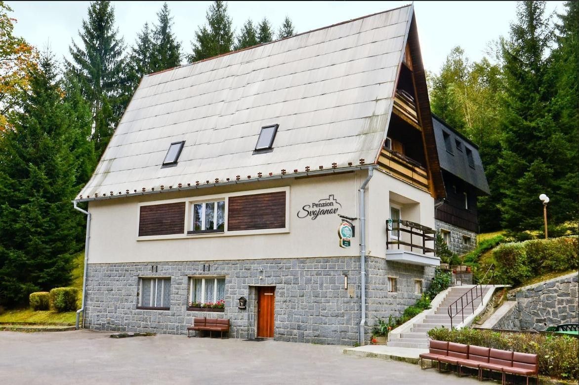 Prodej ubytovací zařízení - Svojanov, 1 200 m²