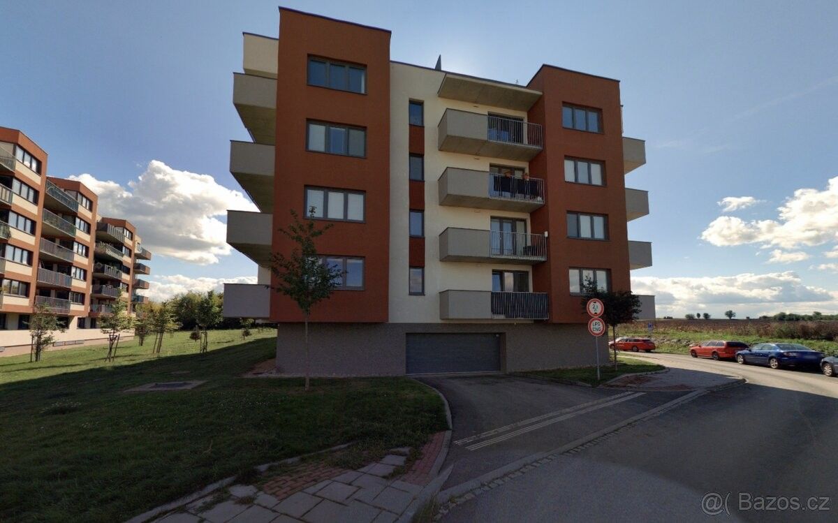 Garáže, Olomouc, 779 00