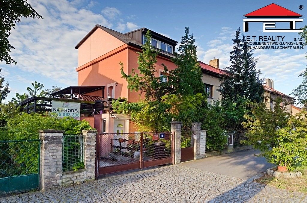 Prodej dům - Nad Krocínkou, Praha, 230 m²